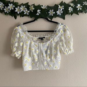 NWT Forever 21 White/Yellow Daisies Crop Top S